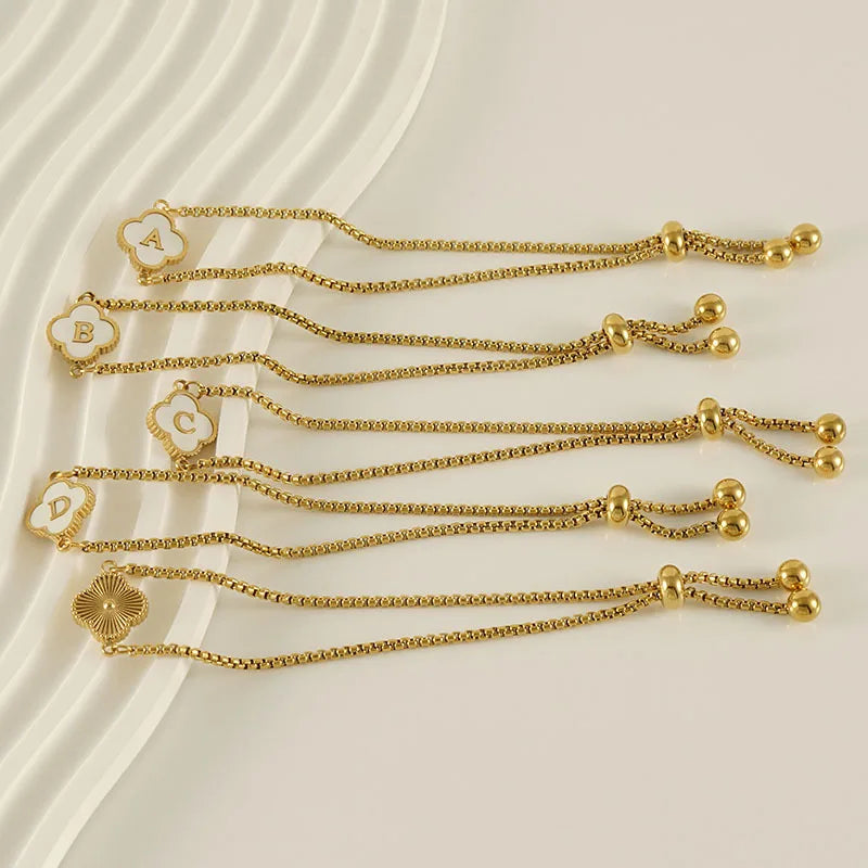 2023 New Design Gold Plated Stainless Steel A- Z Letter Bracelet Adjustable Inlaid Natural Shell Five Leaf Clover Bracelet
